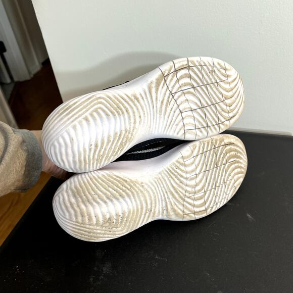 Nike Black Sneakers LAST CALL - Picture 6 of 7